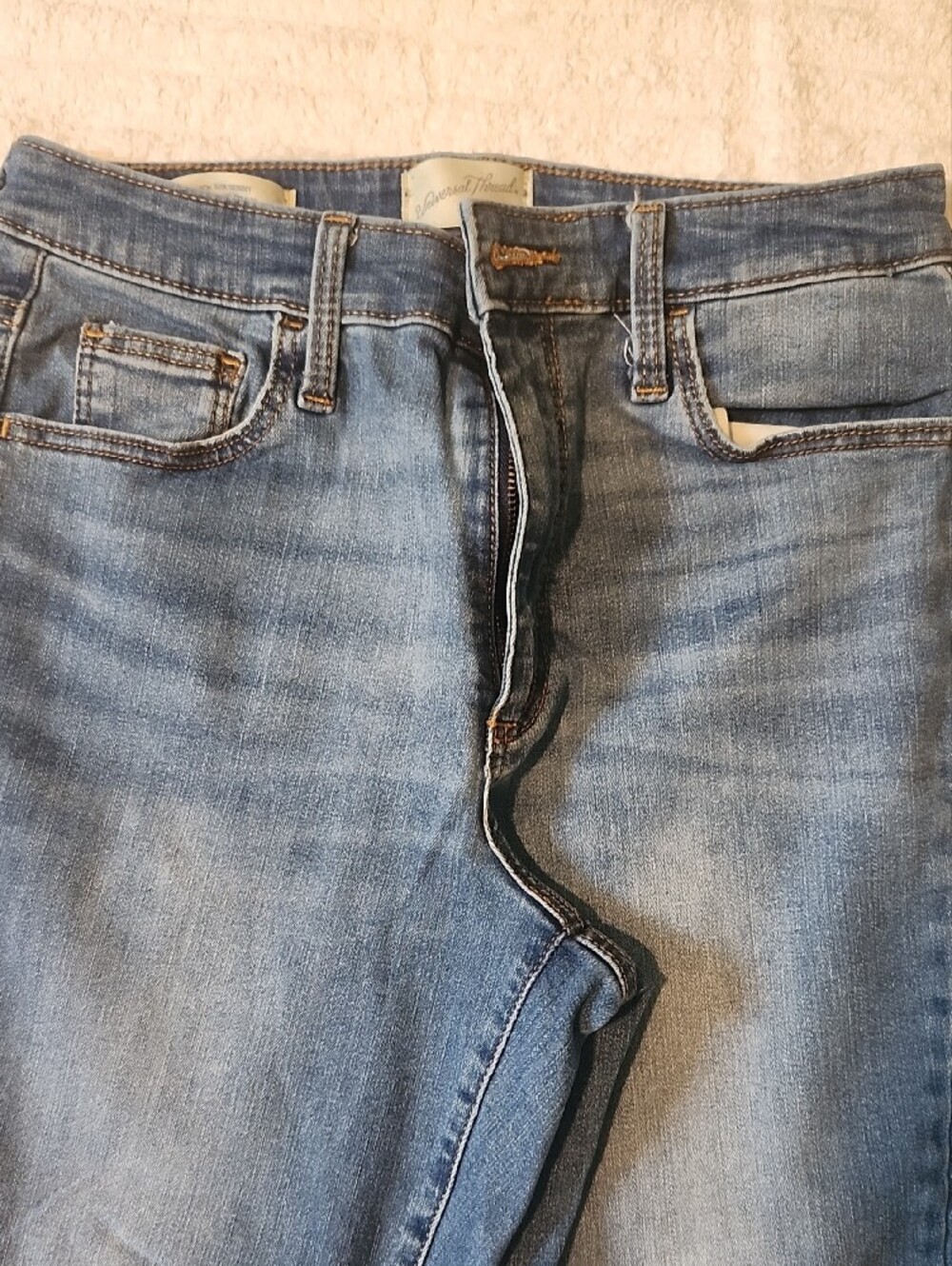 Universal Thread Jeans - Picture 2 of 4